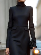 Élégante Robe Longue à Col Montant