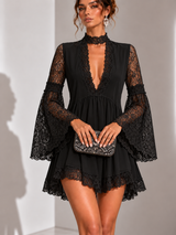 Camille™ | Robe courte élégante en dentelle