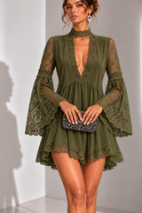 Camille™ | Robe courte élégante en dentelle