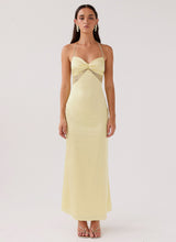 ÉTOILE SÉDUISANTE – ROBE LONGUE
