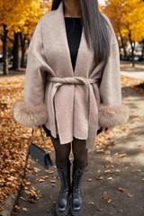 Manica del cappotto di pelliccia