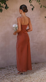 ALYA | ROBE LONGUE EN SATIN