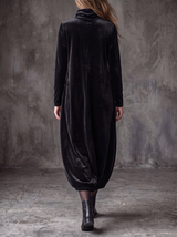 Margot | Robe longue en velours à col roulé
