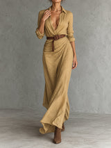 Robe longue ceinturée à manches longues et revers
