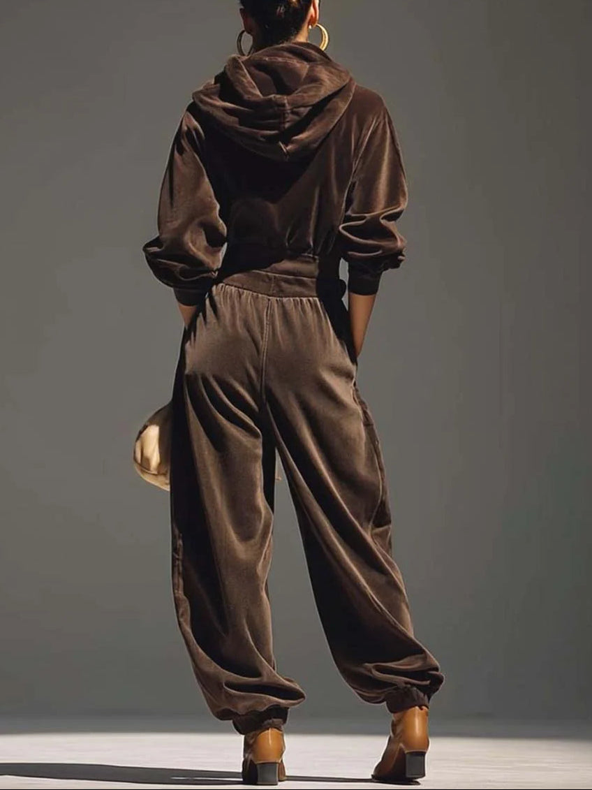 Elegant Velvet Suit with a Flowing Fit