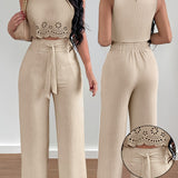 Léa | Ensemble élégant avec top détaillé et pantalon fluide taille haute