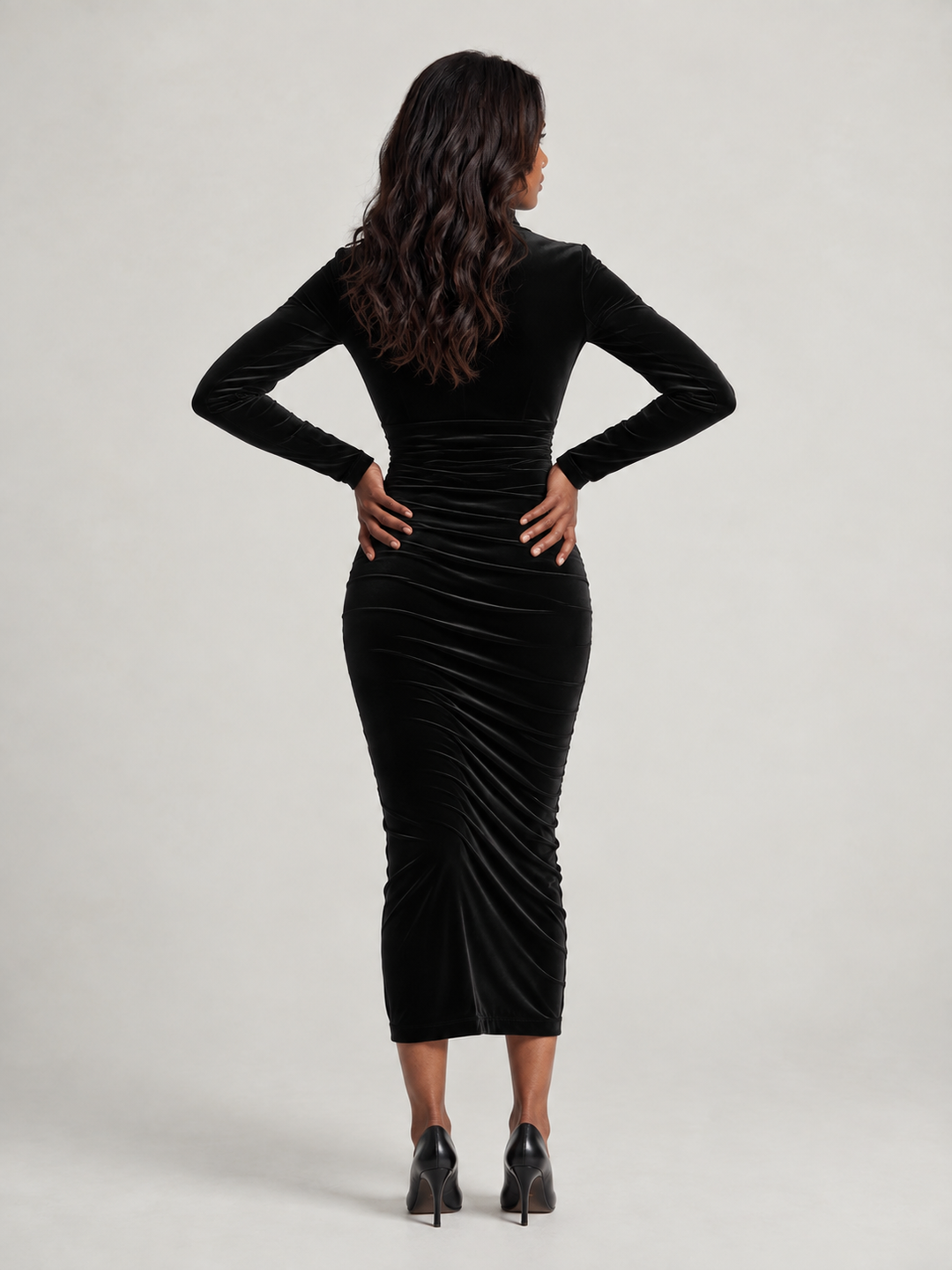 Elegant Black Velvet Midi Dress – Timeless Luxury