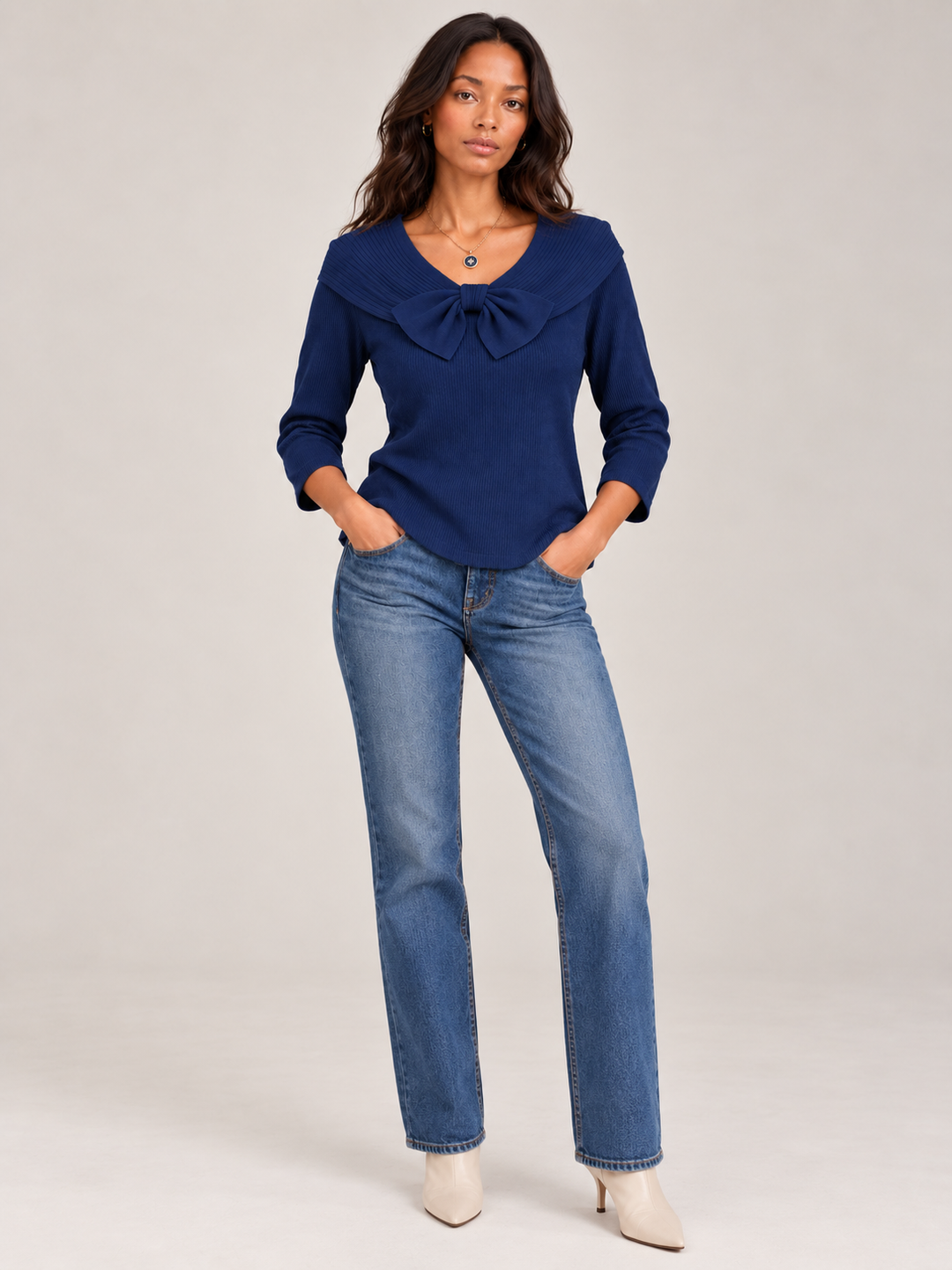 Daphne™ | Round Neck Jumper with Bow