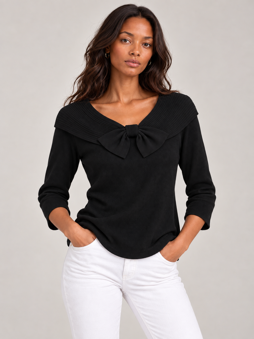 Daphne™ | Round Neck Jumper with Bow