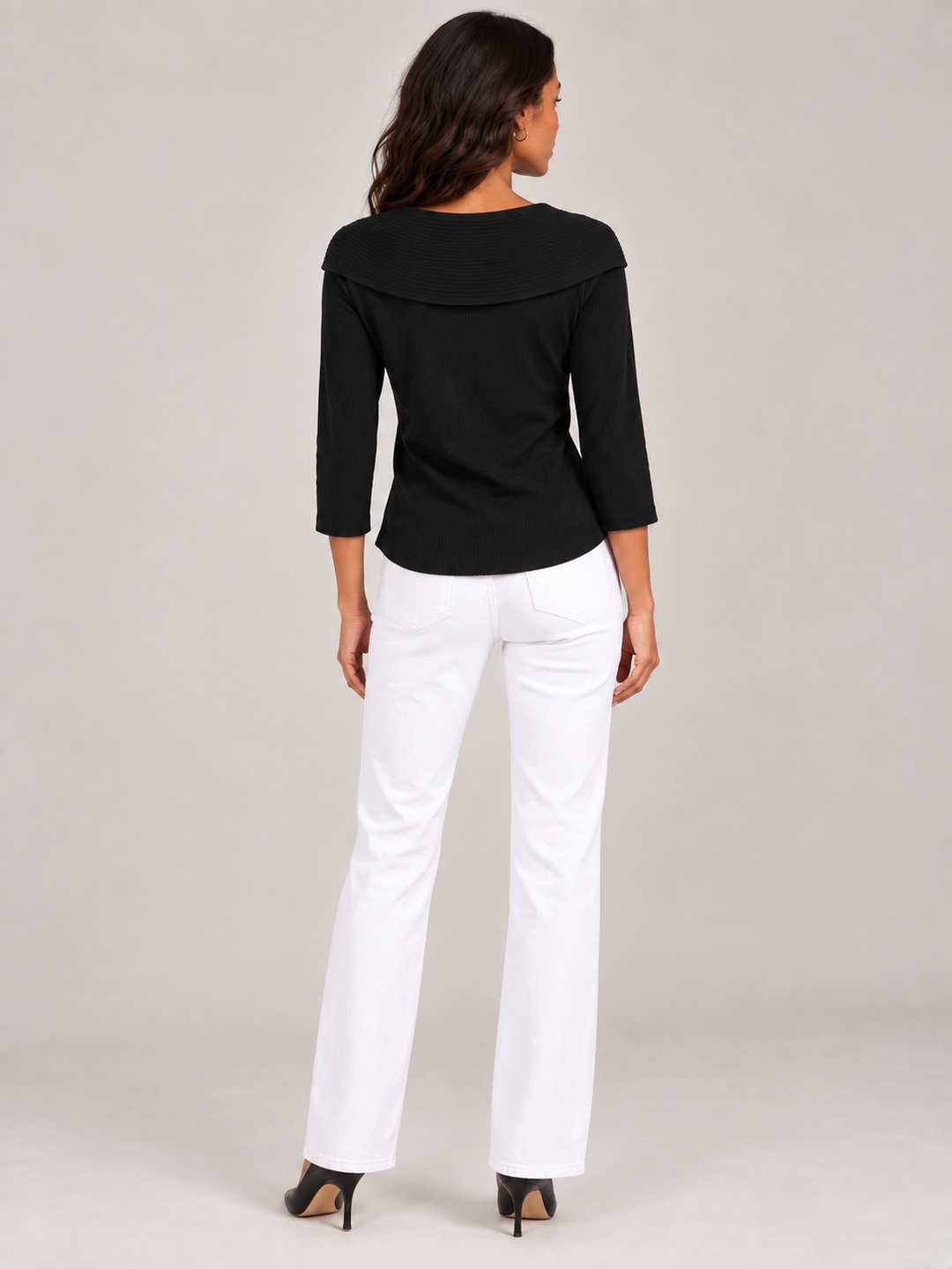 Daphne™ | Round Neck Jumper with Bow