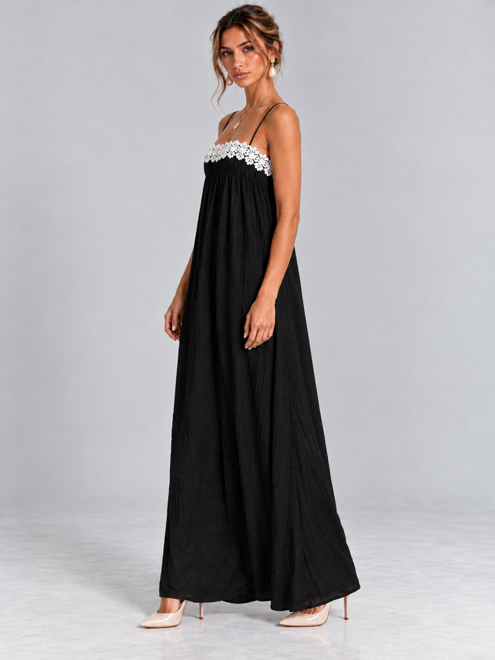 Amelia | Flowing Maxi Dress with Floral Lace