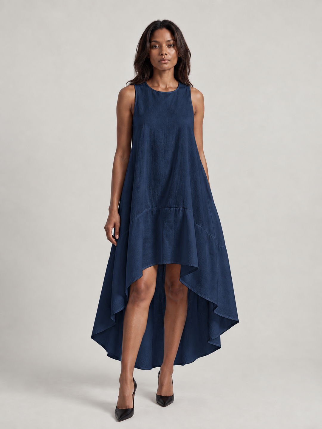 Alana | Flowing Asymmetric Dress in Lightweight Fabric with Minimalist Chic Style