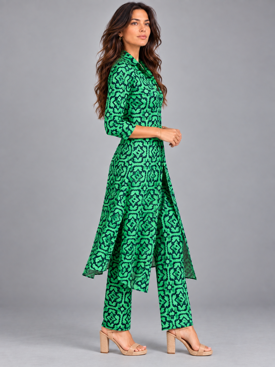 Laura | Elegant Printed Set with Flowing Tunic and Trousers