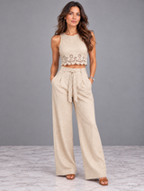 Léa | Ensemble élégant avec top détaillé et pantalon fluide taille haute