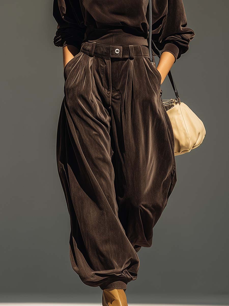 Elegant Velvet Suit with a Flowing Fit