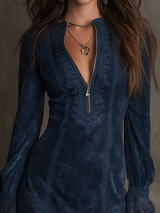Robe courte en daim avec dentelle – féminine & sophistiquée