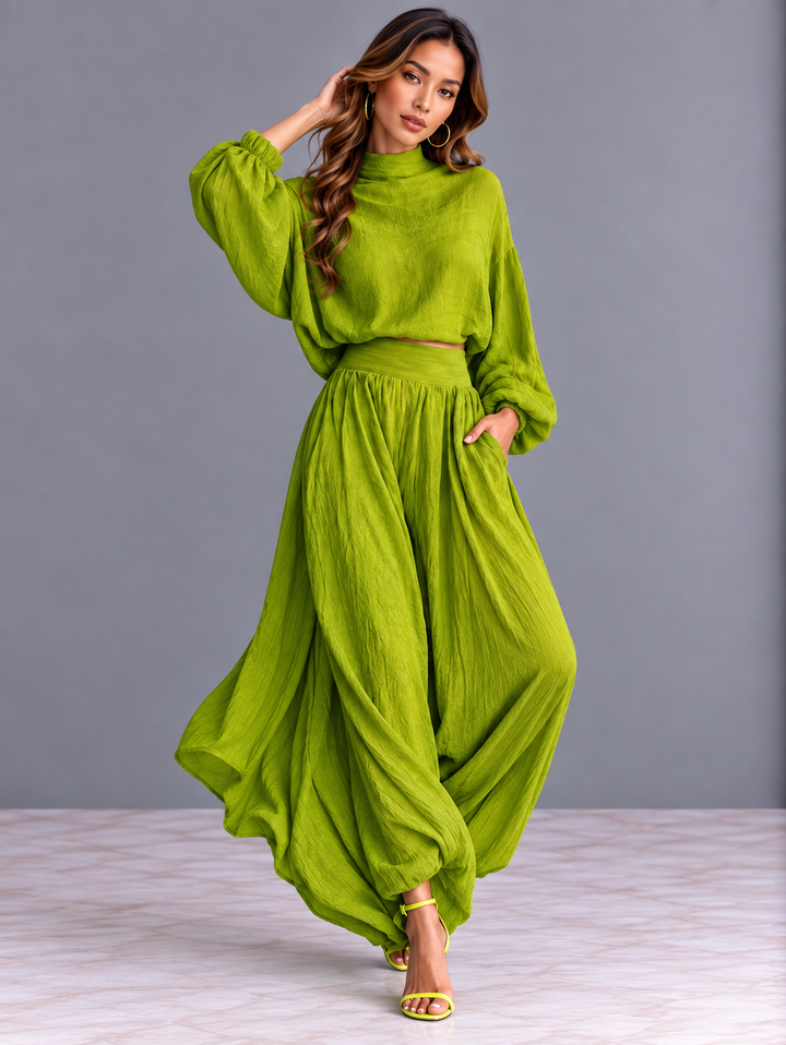 Luxurious Two-Piece Linen Set with High Waist and Flowing Fit