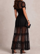 Elena | Robe longue boutonnée à empiècements en dentelle