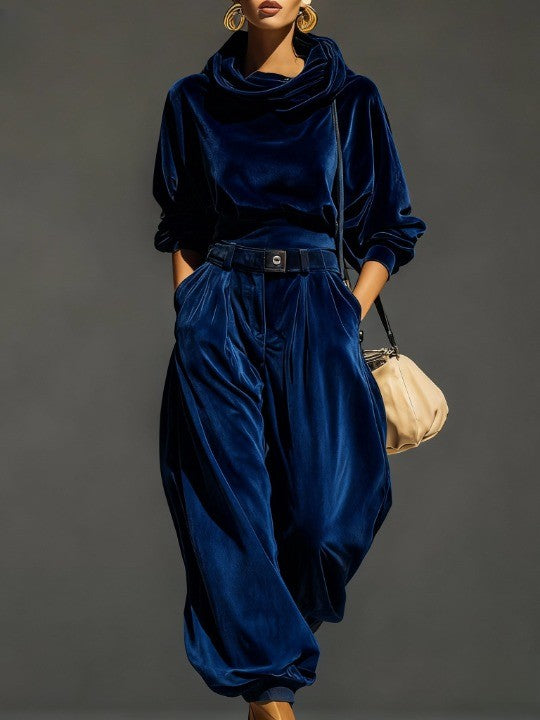 Elegant Velvet Suit with a Flowing Fit
