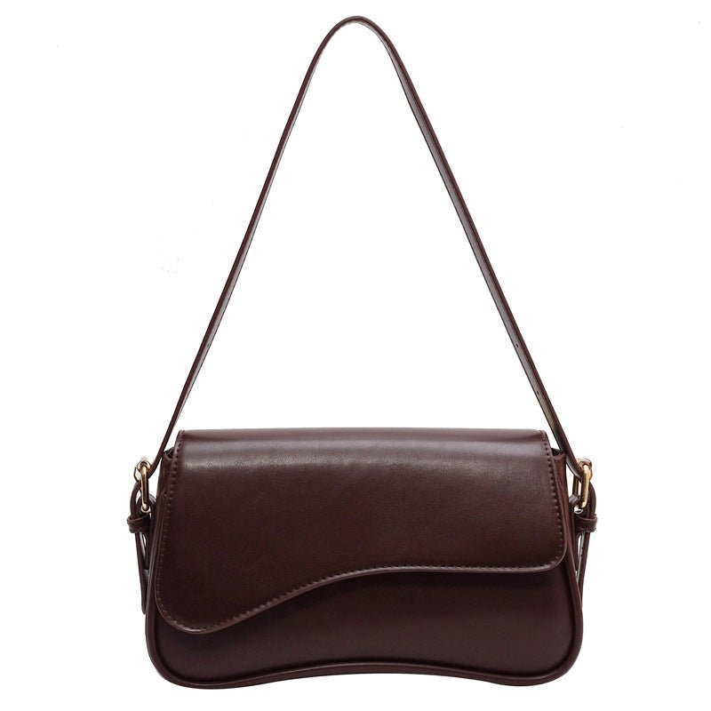 Alma | Elegant and Versatile Saddle Bag